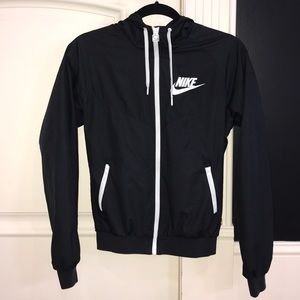 Nike trendy windbreaker